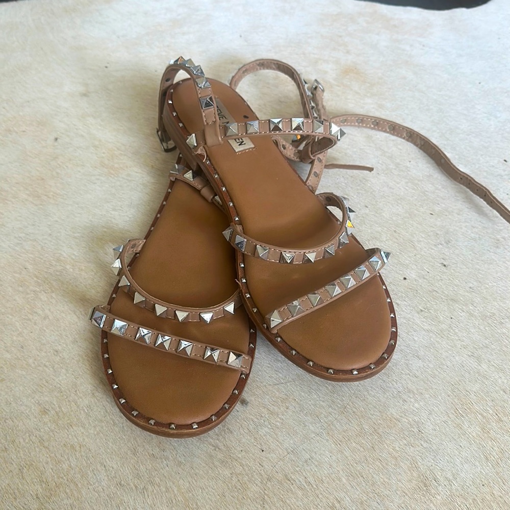 Steve Madden Travel Sandal
